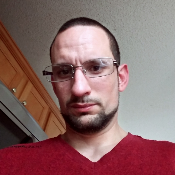 Meet your Posher, Reynaldo - Picture 3 of 10